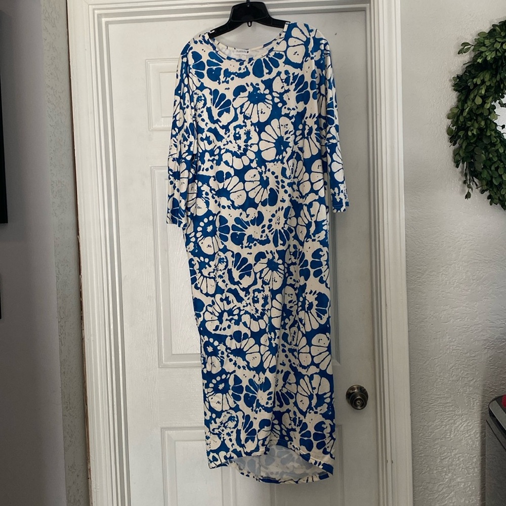 Nuggles- White and blue dress